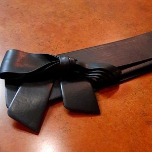 ELOQUII THREE NOTCH PLUS SIZE BOW BELT